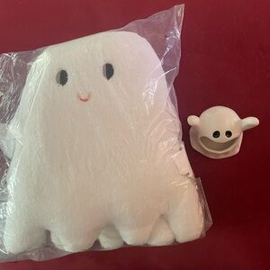 Halloween Ghost Pillow & Kitchen  Bundle